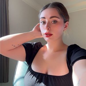 Meet your Posher, Destiny